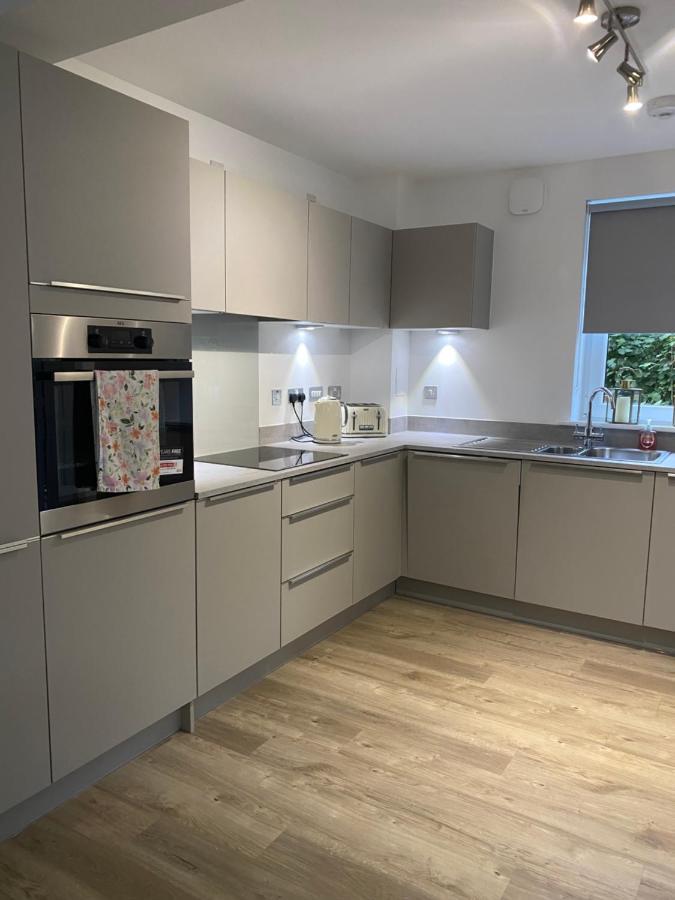 Water Walk Apartment Единбург Екстериор снимка